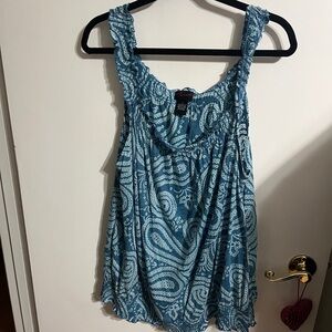 ❣️ 3 Torrid Blue Paisley Tank Top